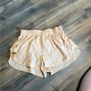 Lululemon Track that high rise lined short 3”